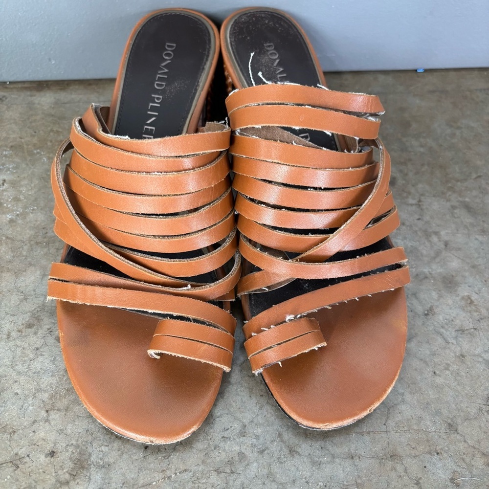 Donald Pliner Marlow Leather Strappy Sandals Size 7.5